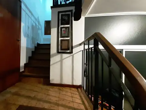 Depto Tipo Casa en Venta de 6 ambientes