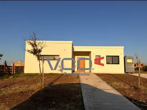 CASA  EN SANTA ELISA 0