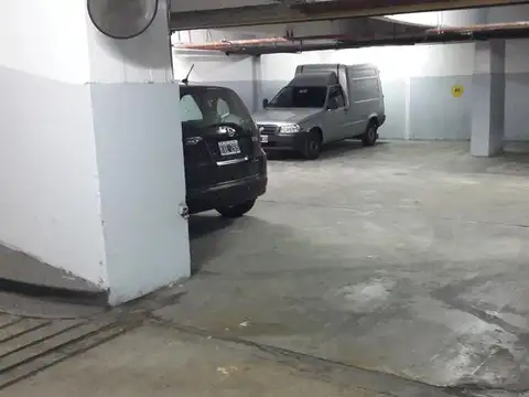 Cochera - Excelente Ubicación, Microcentro