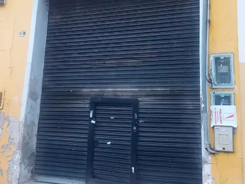 Casa de 2 plantas y terraza en La Boca en  oportunidad