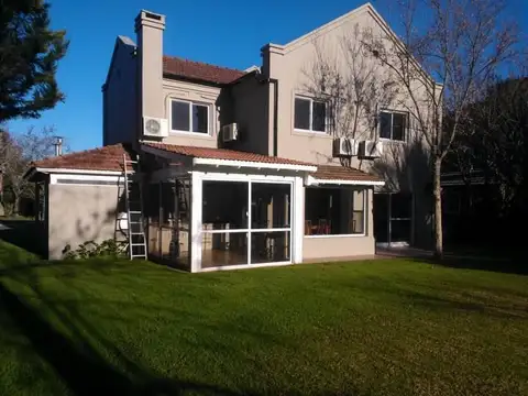 Casa en Venta en La Delfina, USD 280.000