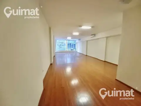 Oficina en Alquiler al Este