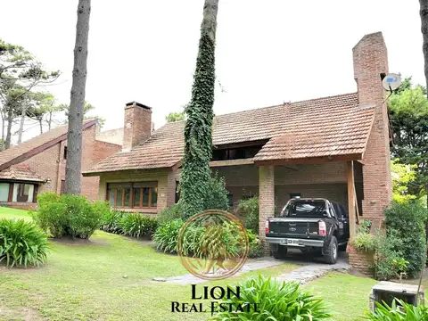 Casa en Venta en Pinamar, USD 153.000