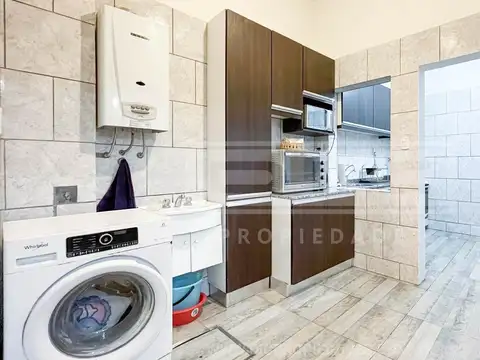 Depto Tipo Casa 5 ambientes con 2 baños