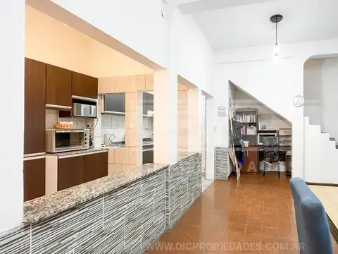 Depto Tipo Casa en Venta de 3 dormitorios