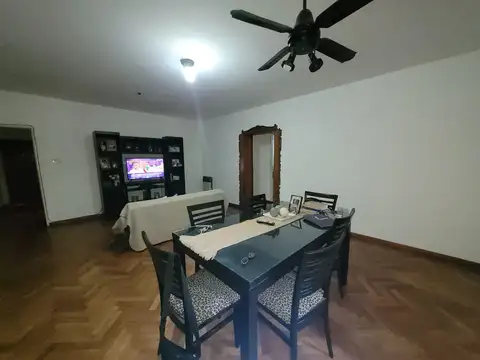 Departamento en Venta de 5 ambientes