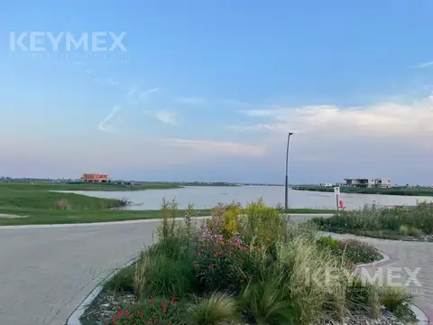 Terreno en Venta de 701,0 m2