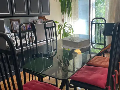 Hermoso dpto. 3 ambientes al frente c/ balcón