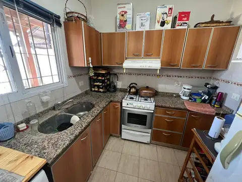 Casa en Venta con 3 cocheras