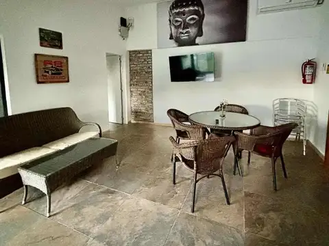 Casa en Venta con 110 cocheras