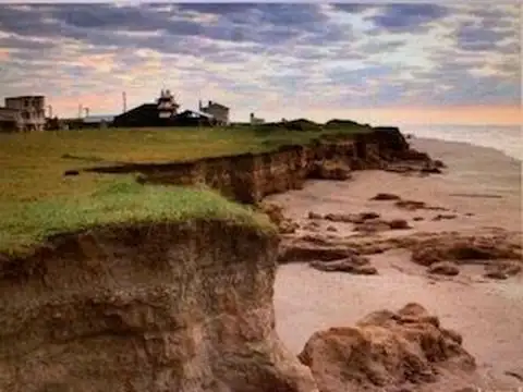 Terreno en Venta 20  mts Frente