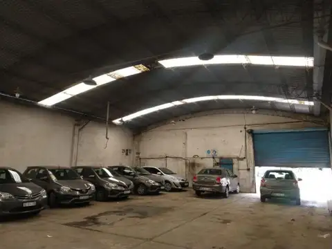 Caaguazu 48 , Piso 0