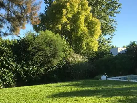 Casa Amueblada en Alquiler en El Recodo con Pileta