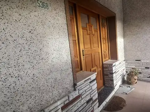 Depto Tipo Casa en Venta con 2 cocheras