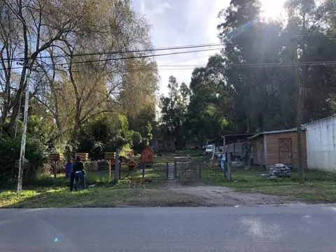 Padre Luis Varetto 1700, Piso 0