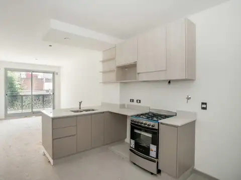 Venta Depto 2 amb Villa Urquiza con Patio en Pozo