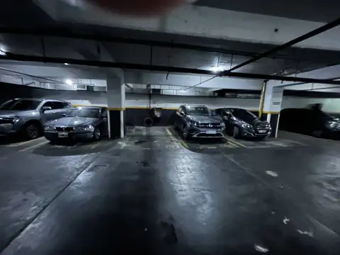 VENTA COCHERA ALMAGRO