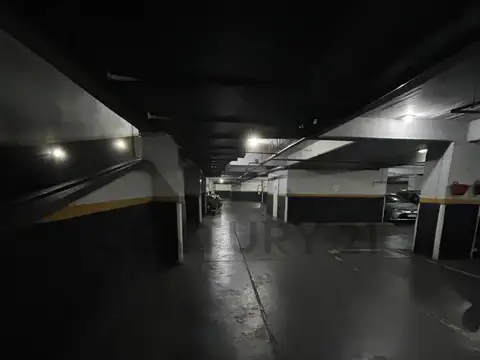 Av. CORRIENTES 3900, Piso 1