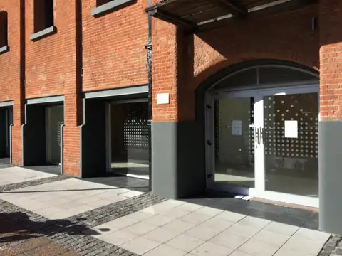 Av Alicia Moreau de Justo al 100