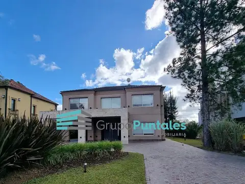 Casa en Venta de 4 dormitorios