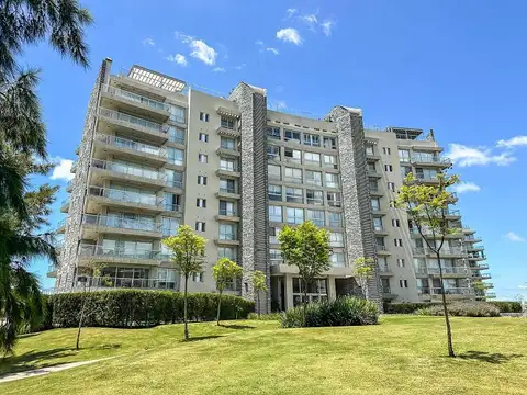 Departamento 6 ambientes con 4 baños