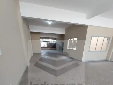 Av. General Paz  al 13200