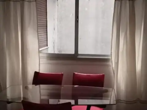 Paraguay e/ Ecuador y Jean Jaures