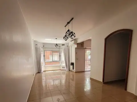 Departamento en Alquiler en Ramos Mejia, $ 700.000