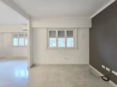 VENTA CASA CASTELAR 3 AMBIENTES APTA CREDITO
