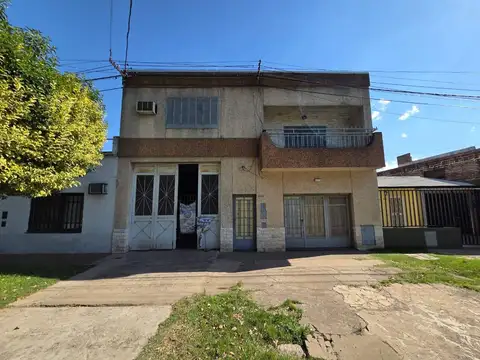 Casa 3 dormitorios con galpón en venta en Coulin 3200 Zona Sur Rosario