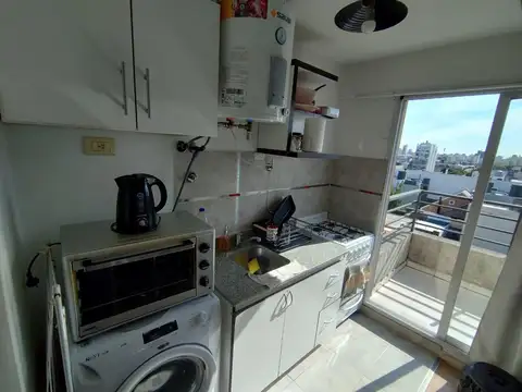 1 AMB Y 1/2 EN VENTA CABALLITO APTO PROFESIONAL