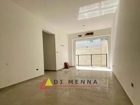 Venta 3 ambientes contrafrente Salvador Carril 4681 estrenar