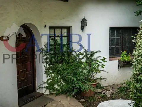 Casa 6 ambientes con 3 baños