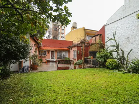VENTA CASA  6 AMBIENTES + DEPTO + BAULERA - VILLA DEL PARQUE