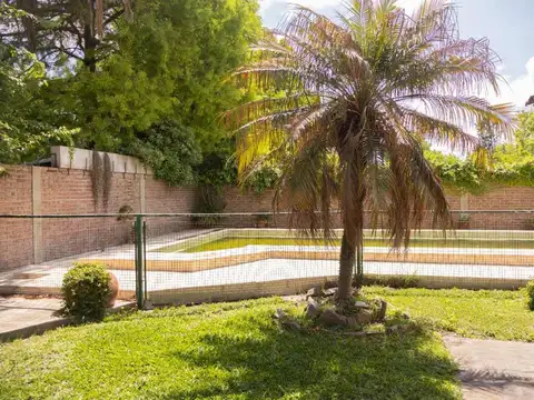 Casa en Venta en Manuel B Gonnet, USD 105.000