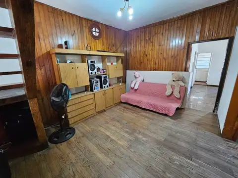 Casa 6 ambientes con 3 baños