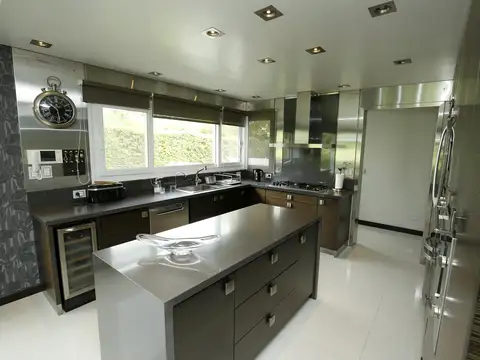 Casa en Venta de 4 dormitorios