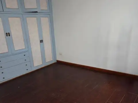 Avenida Rivadavia 300