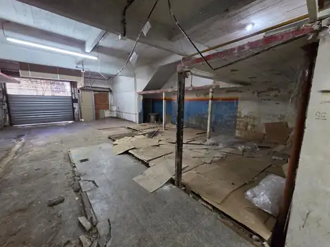 Galpon en Venta en Flores, USD 318.000