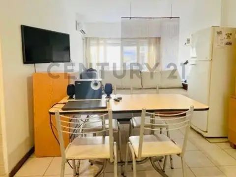 Falucho 1800, Piso 0