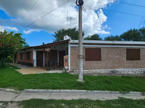 Casa 7 ambientes con 3 baños