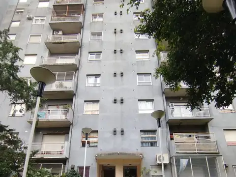 Elpidio González 4300