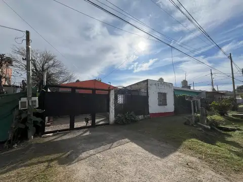 Casa de 4 ambientes en Presidente Derqui - Retasada!