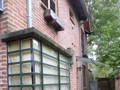 Casa en Venta en Adrogue, USD 210.000