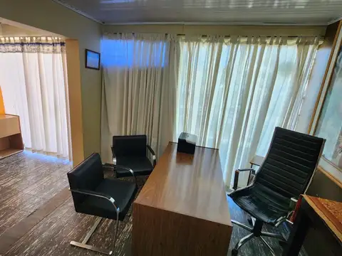 IDEAL CONSULTORIOS EN AV. GRAL. ROCA - MALARGÜE