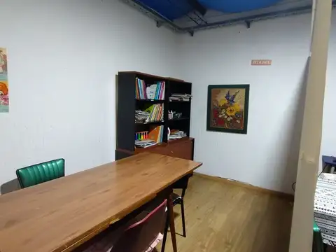 Depto Tipo Casa 4 ambientes con 2 baños