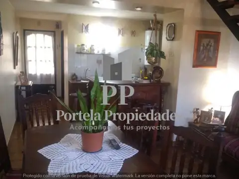 Depto Tipo Casa en Venta de 3 ambientes