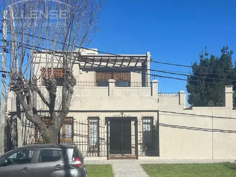 Casa en Venta en Quilmes Oeste, USD 240.000