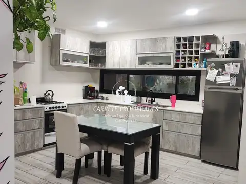 Casa 4 ambientes con 4 baños