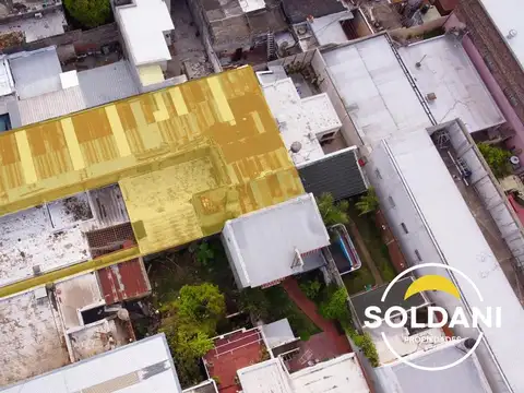 Galpon en Venta 32  mts Fondo